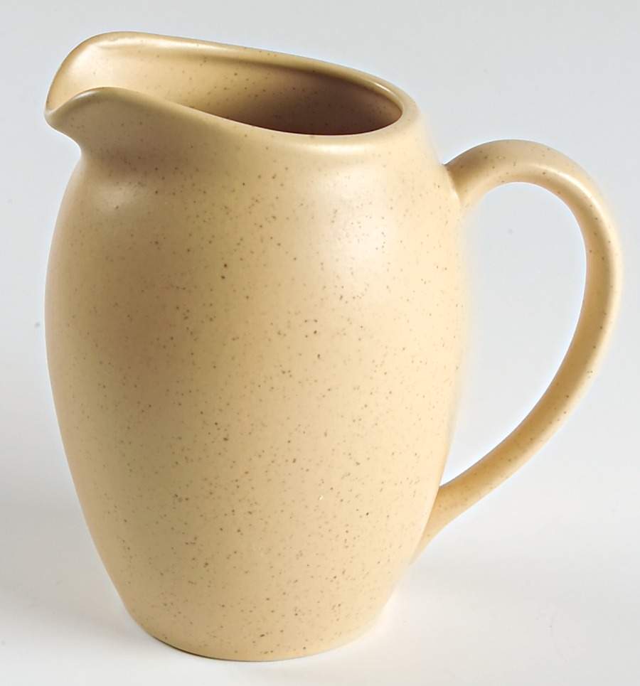 Colorwave Yellow Creamer by Noritake-1