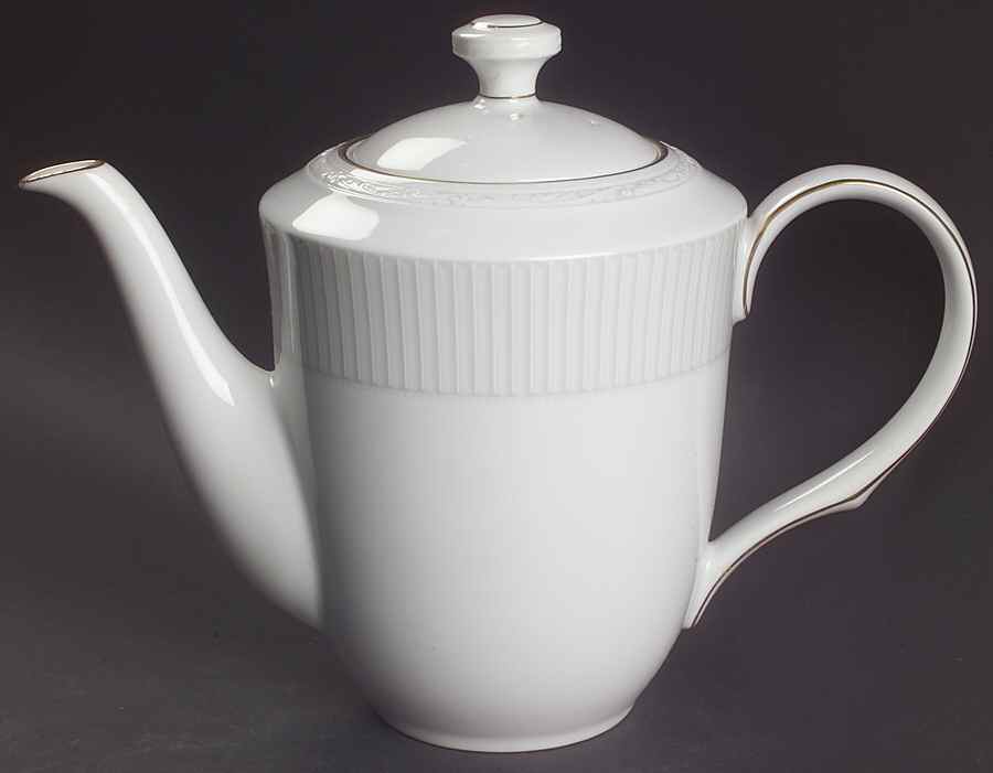 Sheridan Gold Tea/Coffee Pot & Lid by Noritake-1