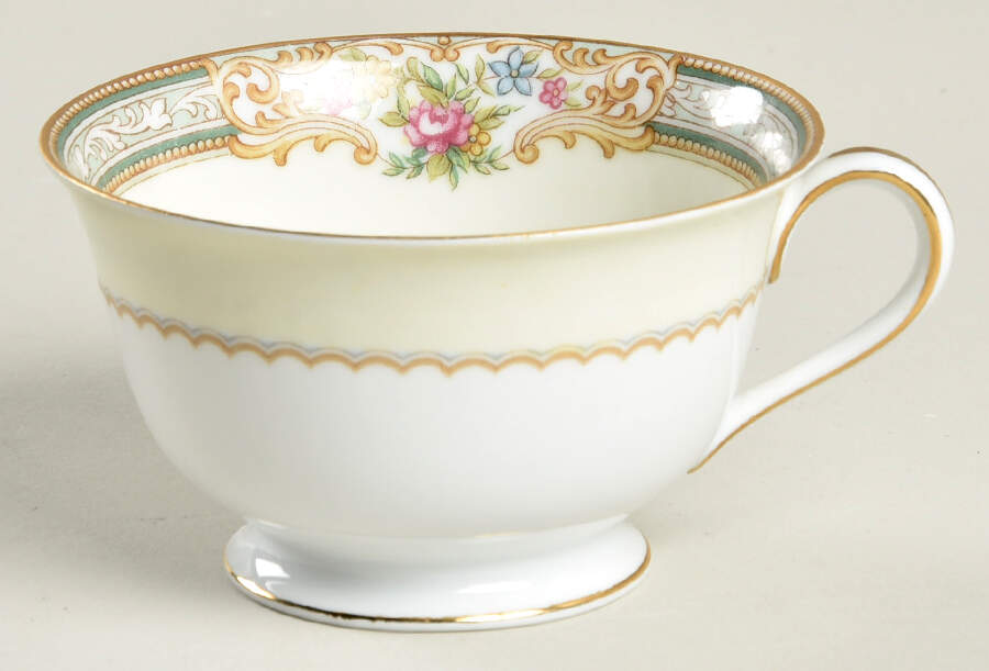 Lynbrook (4724 & NO #) Footed Cup by Noritake-1