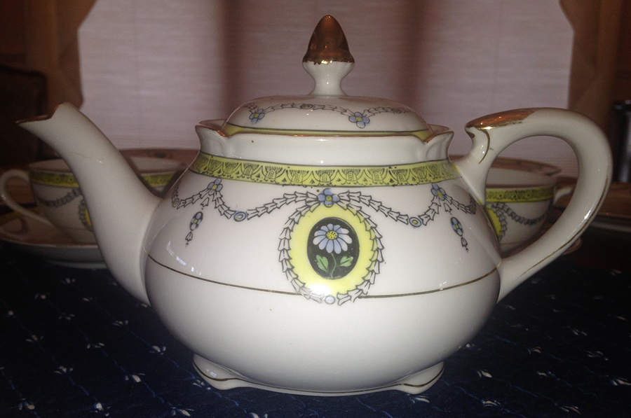 N1179 Teapot & Lid by Noritake-1