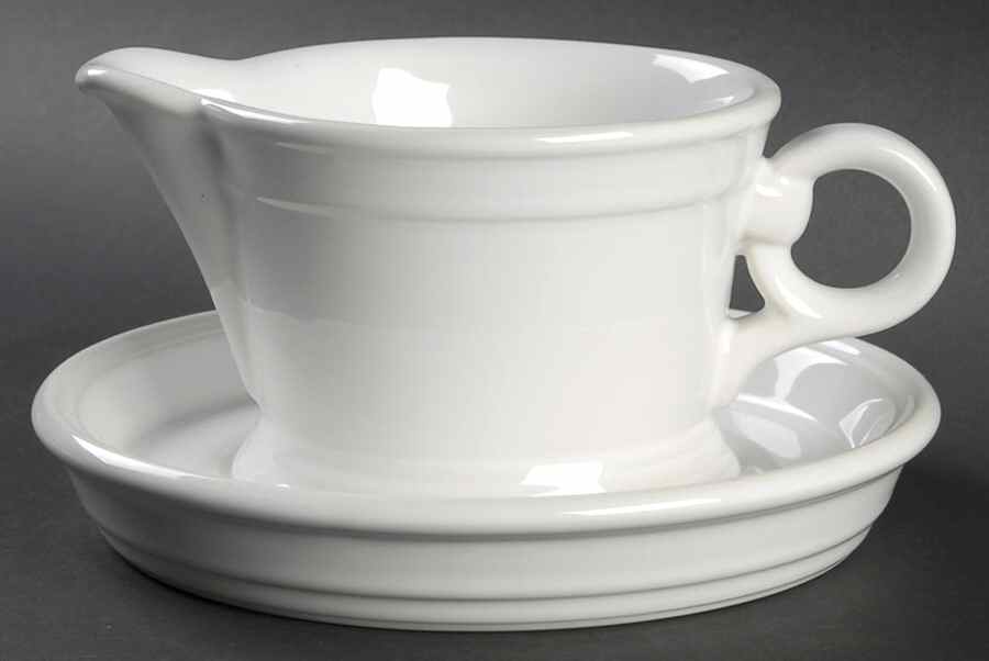 Coronado White Gravy Boat & Underplate by Nancy Calhoun-1