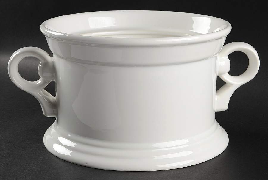 Coronado White 2.5 Qt Round Casserole No Lid by Nancy Calhoun-1