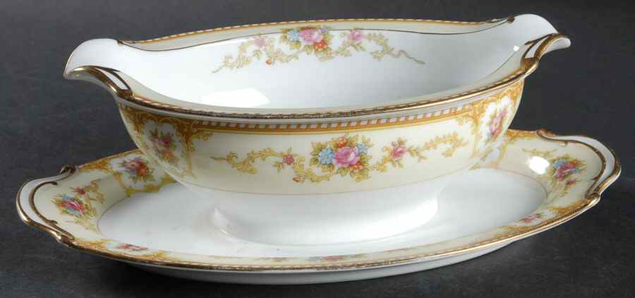 Allure Gravy Boat with Attached Underplate by Noritake-1