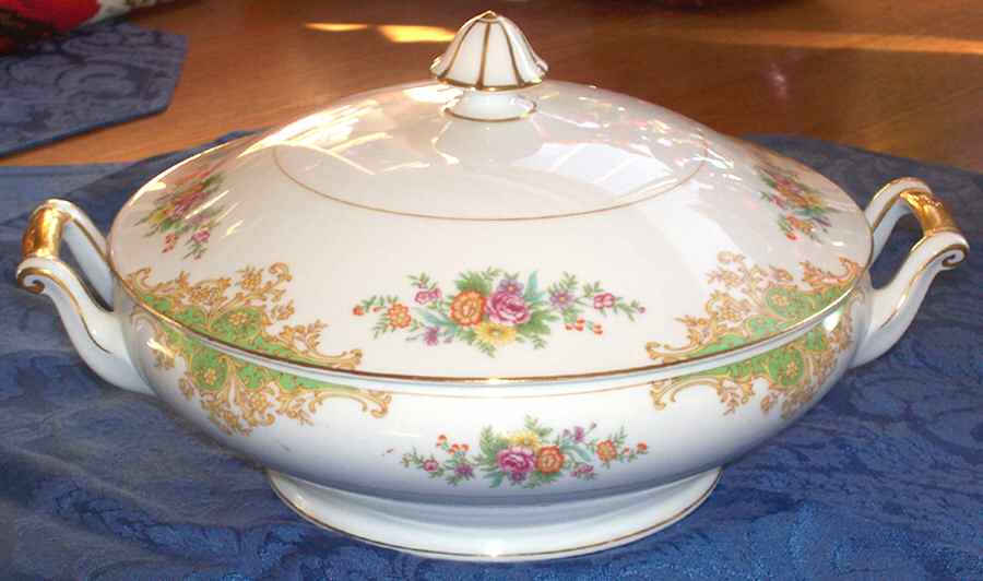 N1195 Round Covered Vegetable by Noritake-1