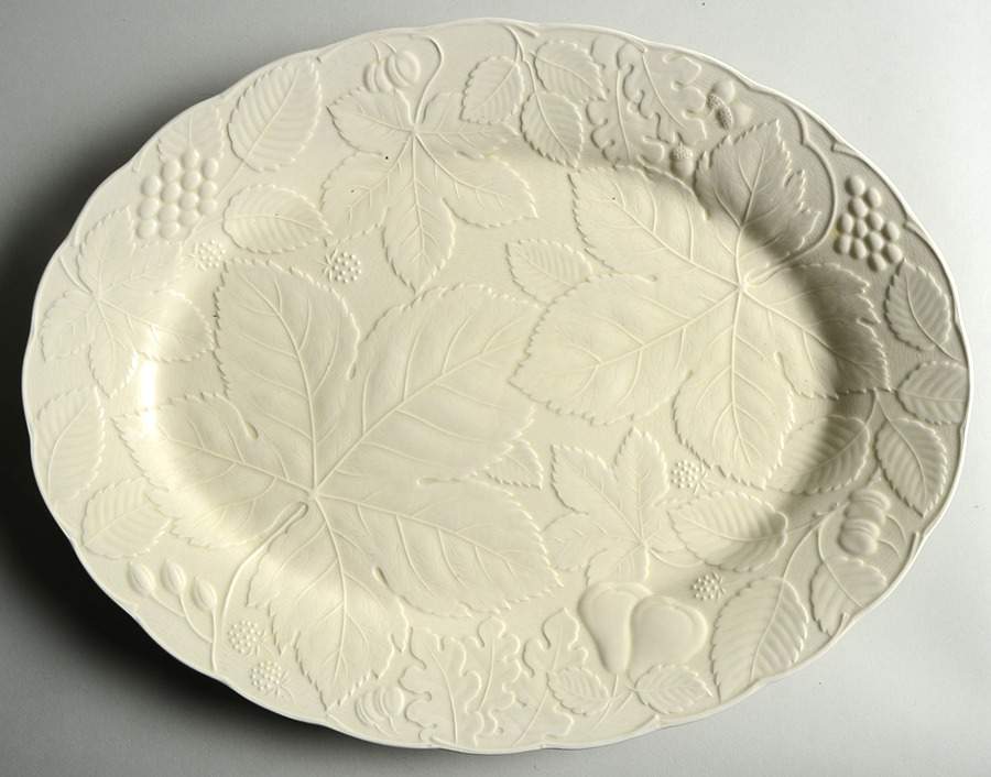 Woodbury Ivory 18" Oval Serving Platter by Nikko-1