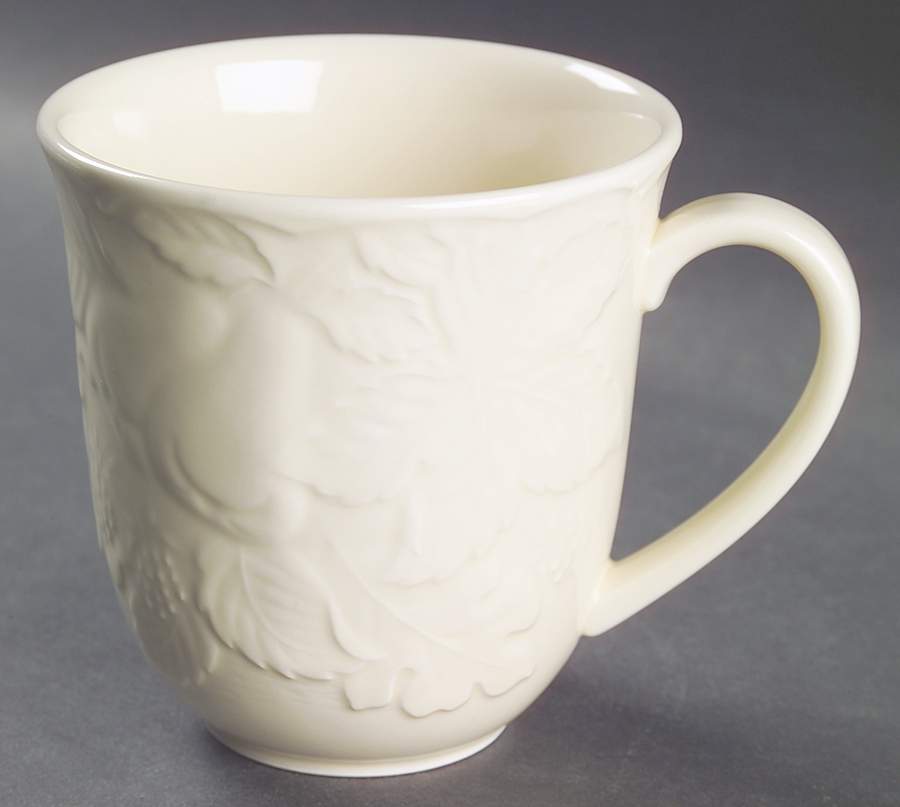 Woodbury Ivory Mug by Nikko-1