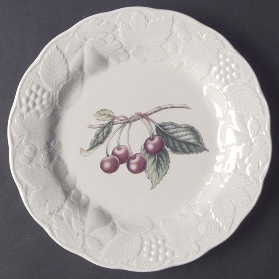 Woodbury Ivory Accent Luncheon Plate by Nikko-1