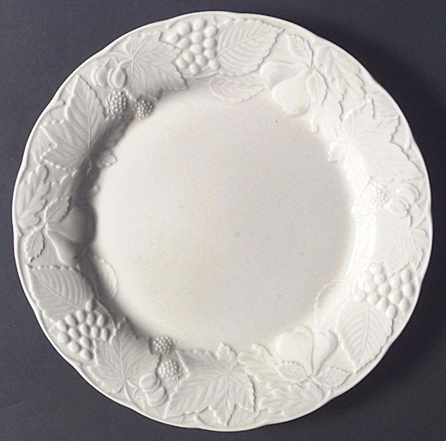 Woodbury Ivory Dinner Plate by Nikko-1