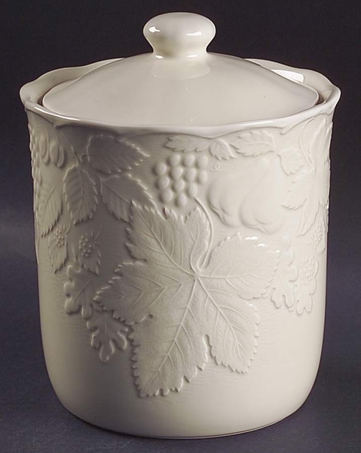 Woodbury Ivory Extra Large Canister & Lid by Nikko-1