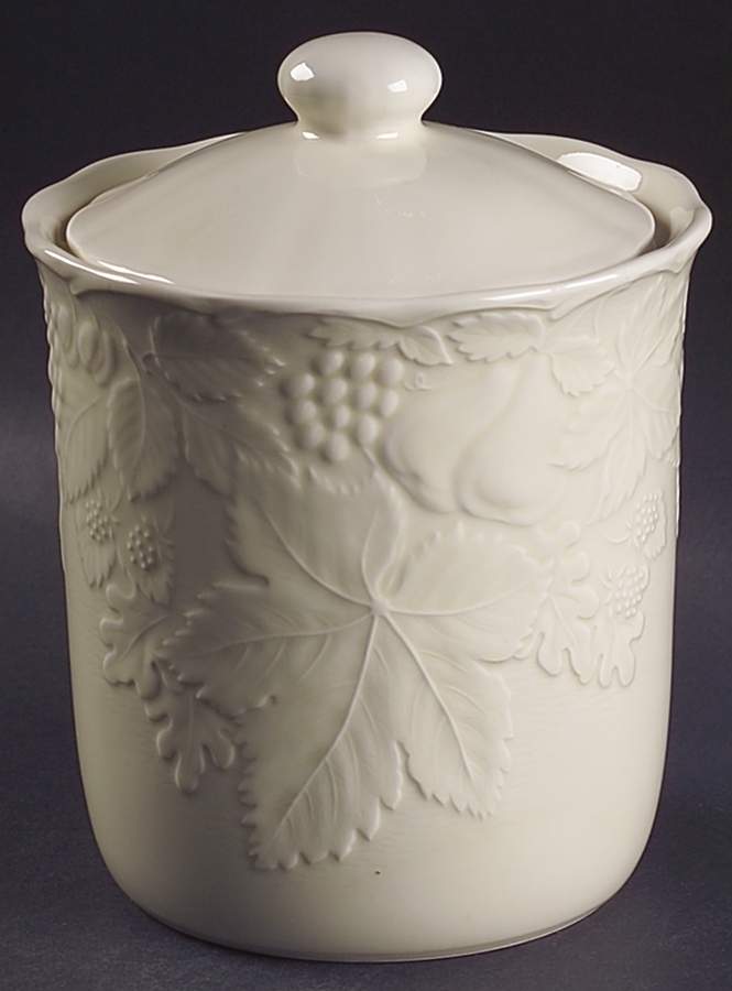 Woodbury Ivory Large Canister & Lid by Nikko-1