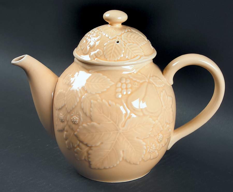 Woodbury Melon Teapot & Lid by Nikko-1