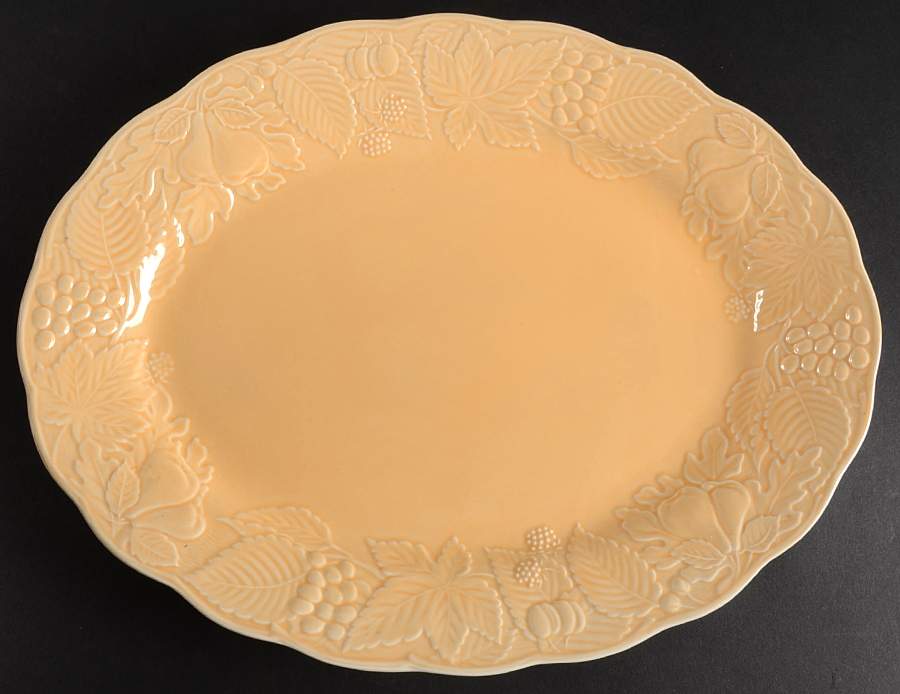Woodbury Melon 14" Oval Serving Platter by Nikko-1