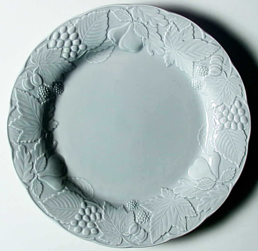 Woodbury Gray Dinner Plate by Nikko-1