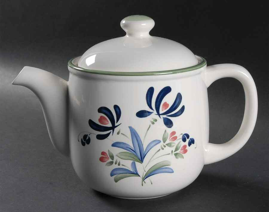 Berkshire Teapot & Lid by Nikko-1