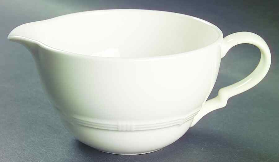 La Creme Open Sauce Boat by Nikko-1