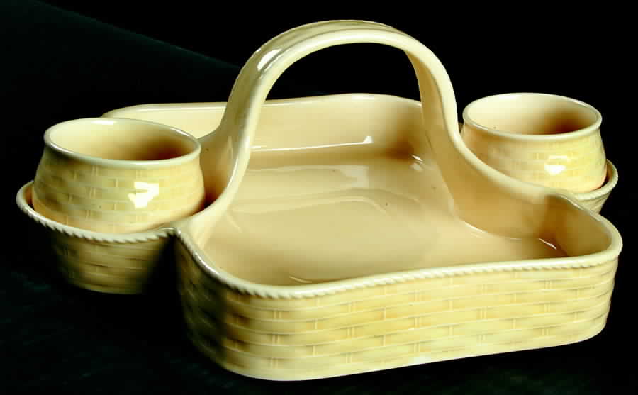 Woodbury Basket Yellow Hostess Tray with 2 Bowls by Nikko-1