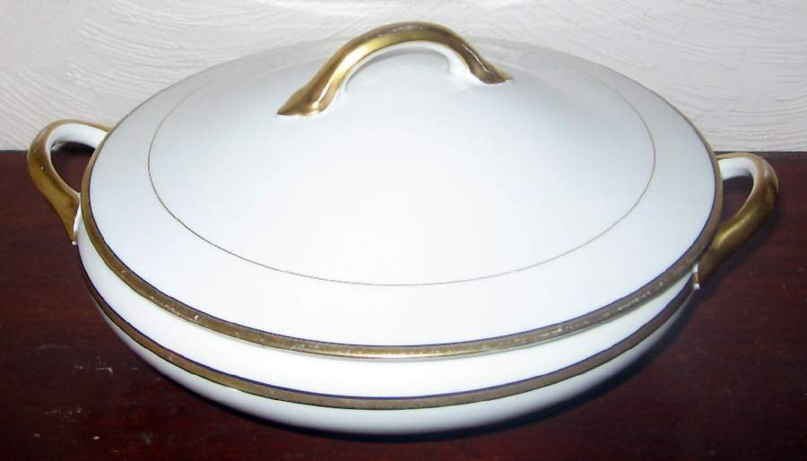 N1224 Round Covered Vegetable by Noritake-1