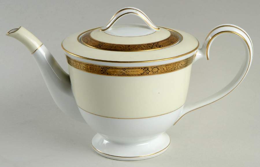 Goldkin (5675) Teapot & Lid by Noritake-1