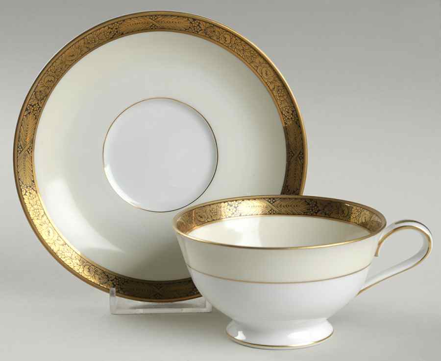 Goldkin (5675) Footed Cup & Saucer Set by Noritake-1