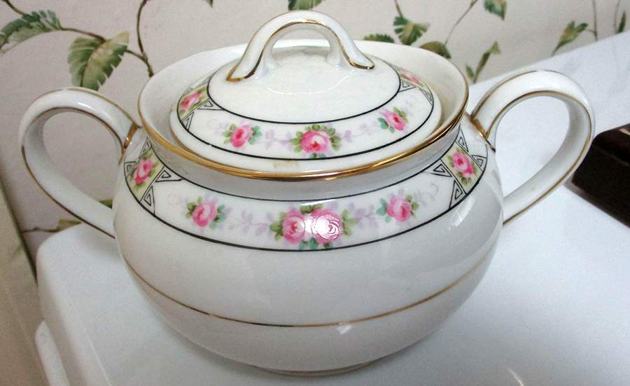 N1240 Sugar Bowl & Lid by Noritake-1