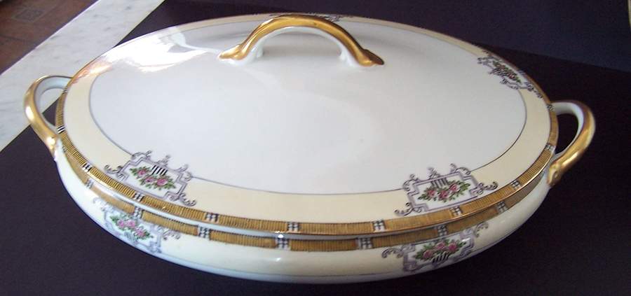 N1247 Oval Covered Vegetable by Noritake-1