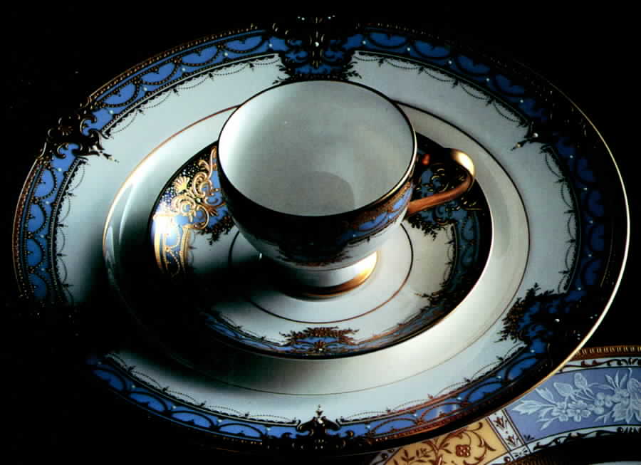 Aprecio Dinner Plate by Narumi-1