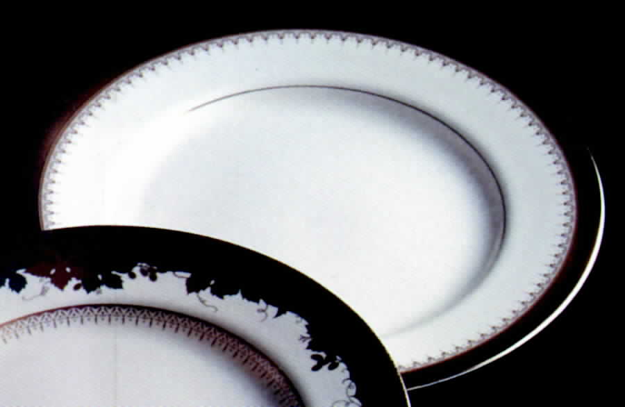 Golden Coin Dinner Plate by Narumi-1