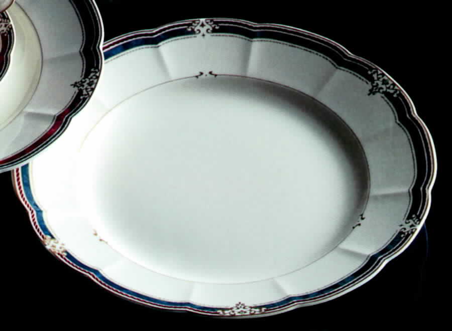 Ravi Reine Dinner Plate by Narumi-1