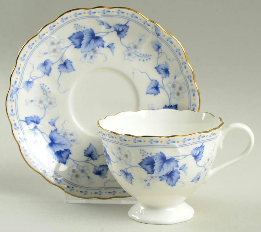 Solaria Footed Cup & Saucer Set by Narumi-1