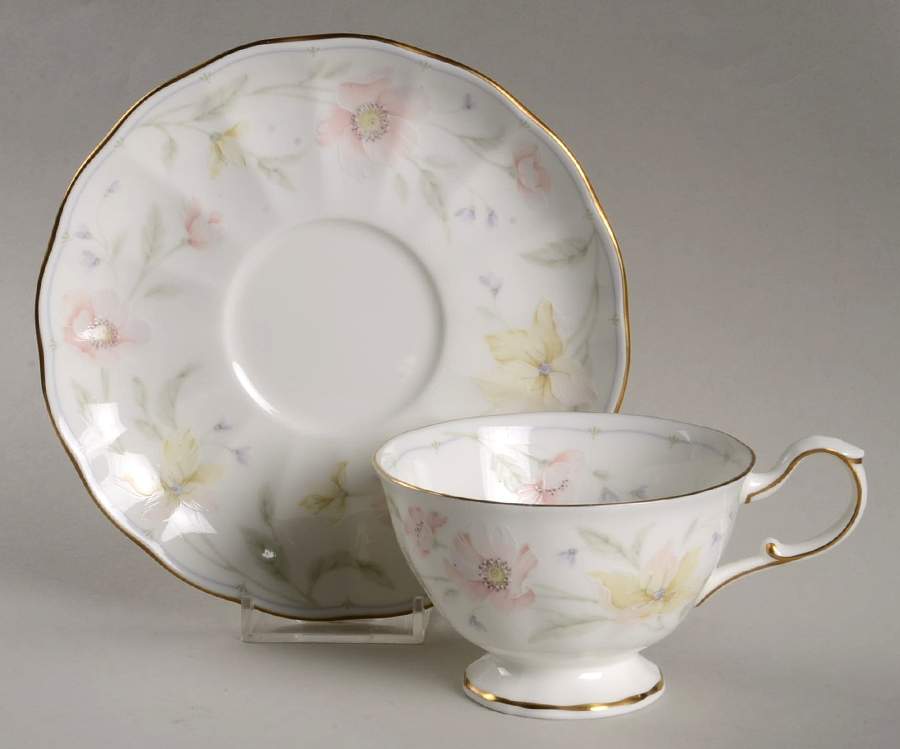 Pastel Garden Footed Cup & Saucer Set by Narumi-1