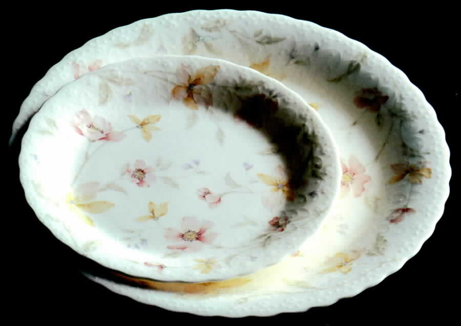 Pastel Garden Dinner Plate by Narumi-1