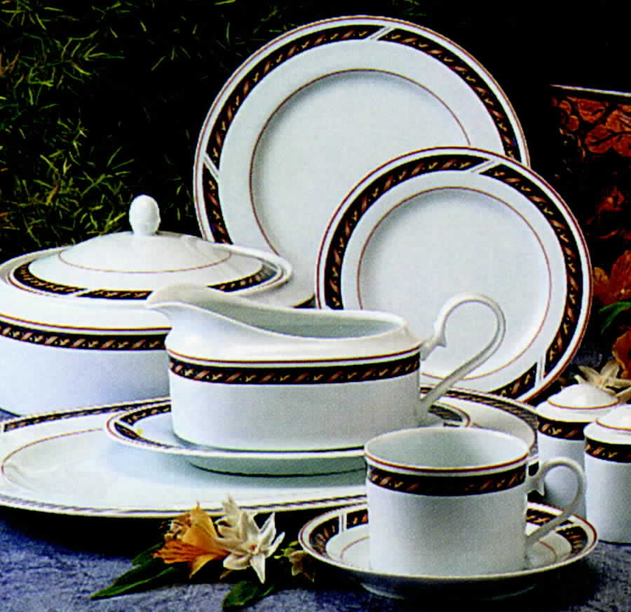 Lomond Dinner Plate by Noritake-1