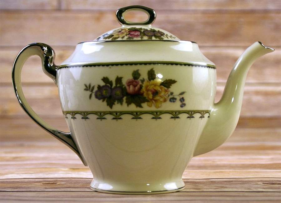 N1272 Teapot & Lid by Noritake-1