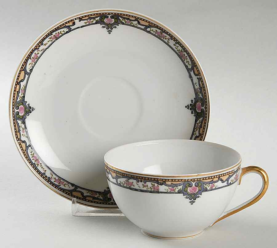 NAG19 Flat Cup & Saucer Set by Nagoya Shokai-1