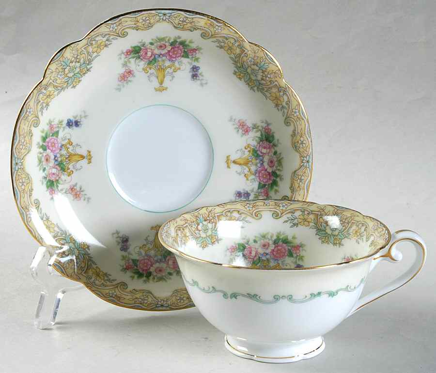 N1297 Footed Cup & Saucer Set by Noritake-1