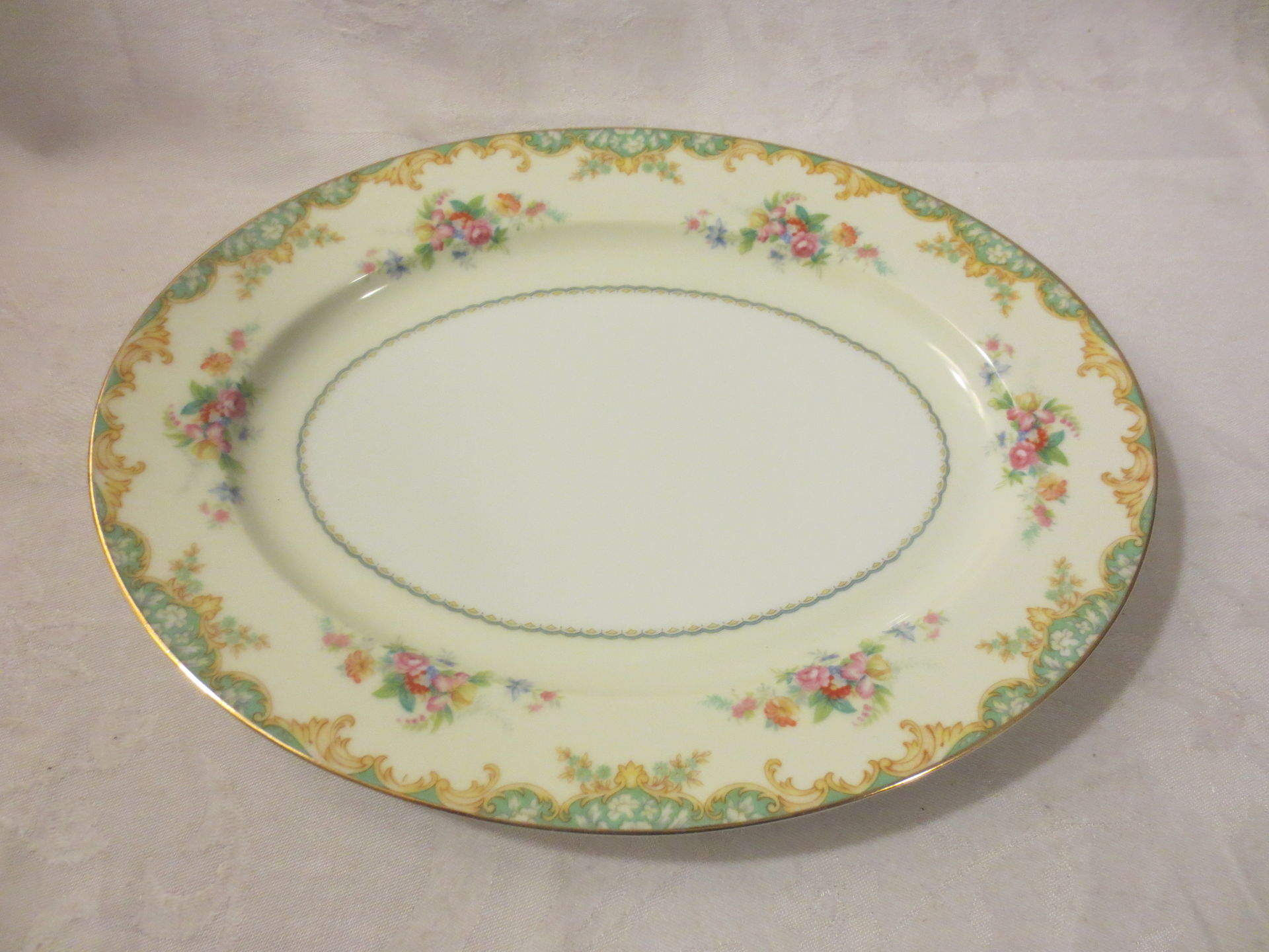 N1307 11" Oval Serving Platter by Noritake-1