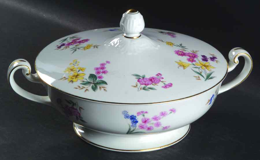 N1308 Round Covered Vegetable by Noritake-1