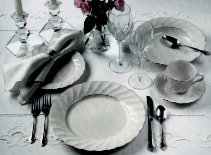 Juliet Dinner Plate by Newcor-1