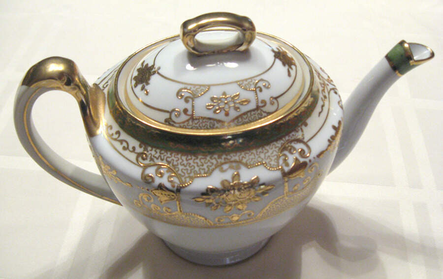 N1330 Teapot & Lid by Noritake-1