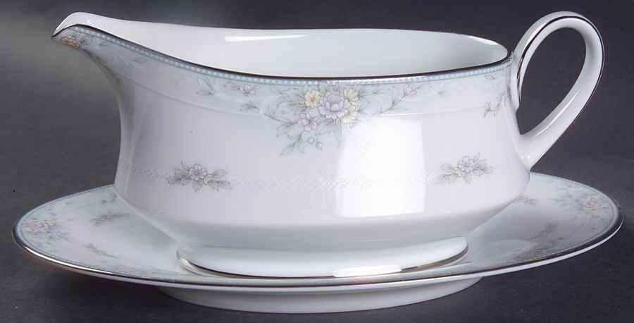 Amery Gravy Boat & Underplate (Relish/Butter) by Noritake-1