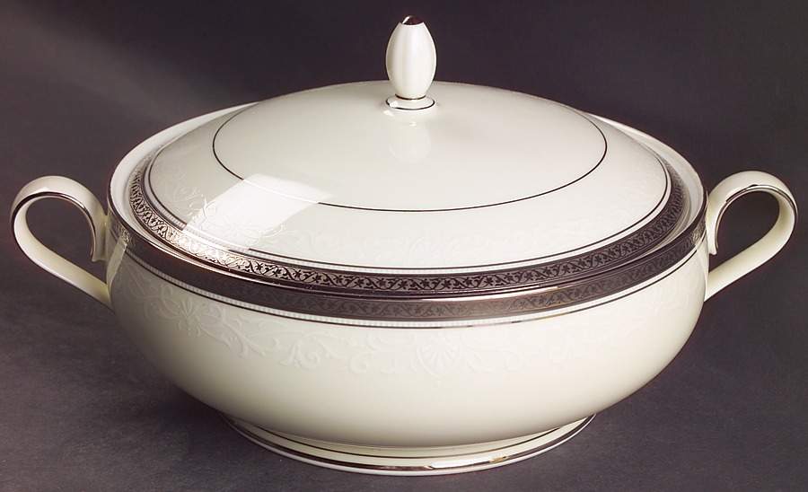 Ardmore Platinum Round Covered Vegetable by Noritake-1