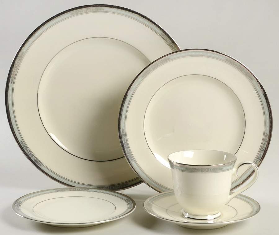 Fullerton 5 Piece Place Setting by Noritake-1