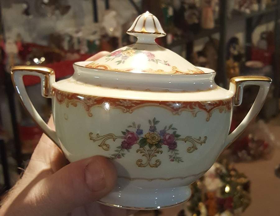 N1341 Sugar Bowl & Lid by Noritake-1