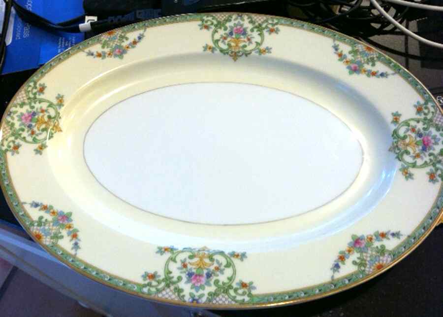 N1343 12" Oval Serving Platter by Noritake-1