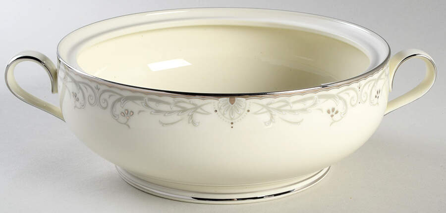 Venetian Scroll Round Vegetable No Lid by Noritake-1