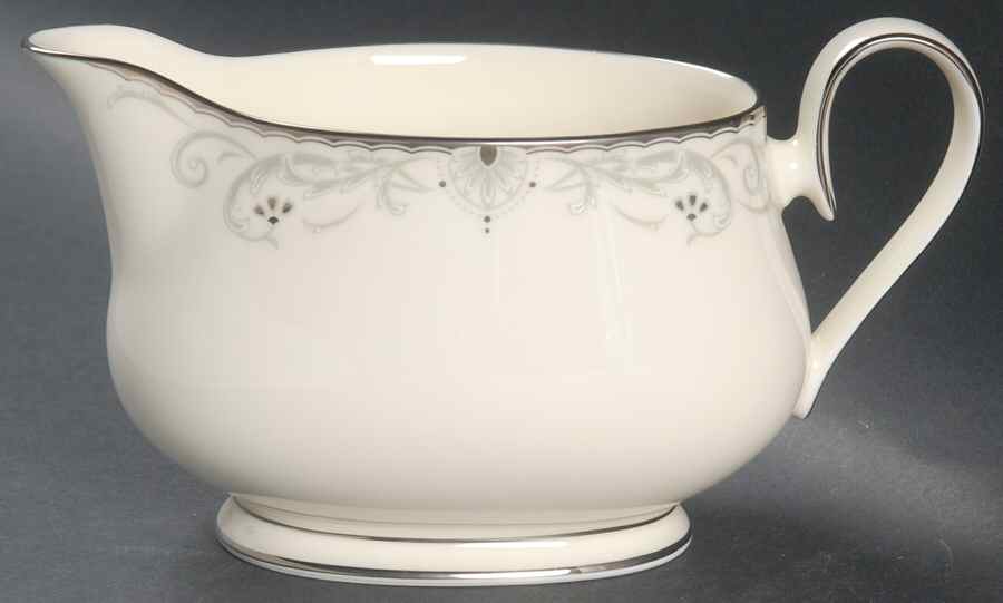 Venetian Scroll Gravy Boat by Noritake-1