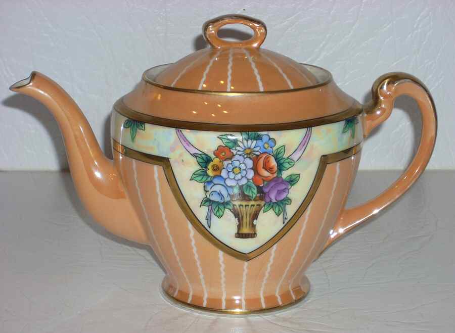 N1370 Teapot & Lid by Noritake-1