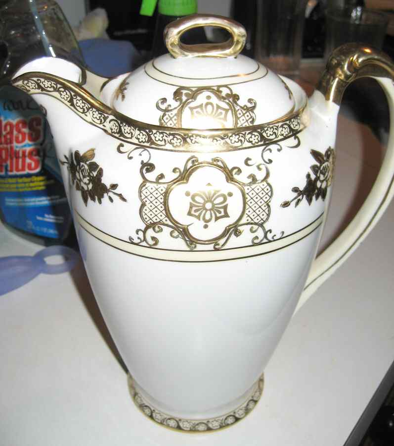 N1372 Coffee Pot & Lid by Noritake-1