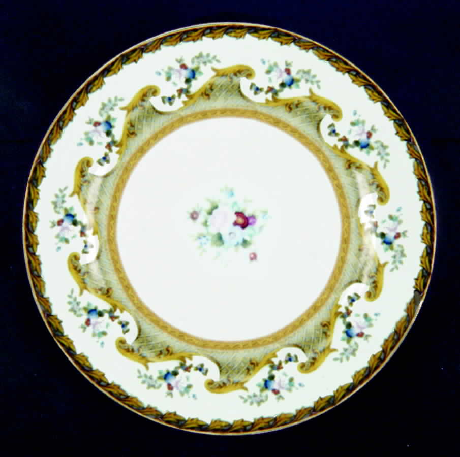 N1381 Dinner Plate by Noritake-1