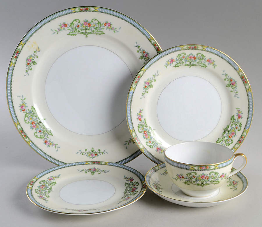 N1386 5 Piece Place Setting by Noritake-1